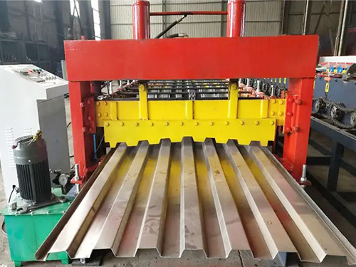 河北大型厢板成型机