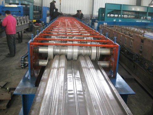 河北688型楼承板机