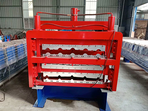 河北彩钢三层压瓦机
